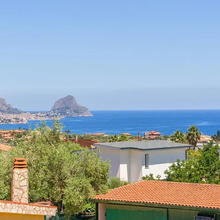 Holiday home Gorgeous In With Wifi Altavilla Milicia