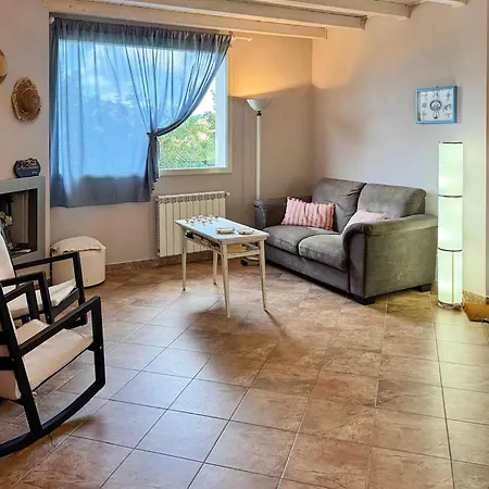 Gorgeous In With Wifi Holiday home Altavilla Milicia
